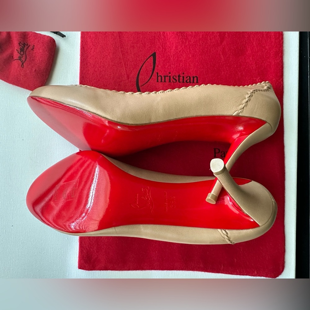 New Christian Louboutin Nude 39.5/ Size 9